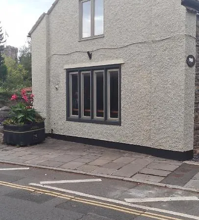 Appartamento Charming 1-Bed Loft In Caerleon Newport  Esterno foto
