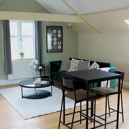 Appartamento Charming 1-Bed Loft In Caerleon Newport  Esterno foto