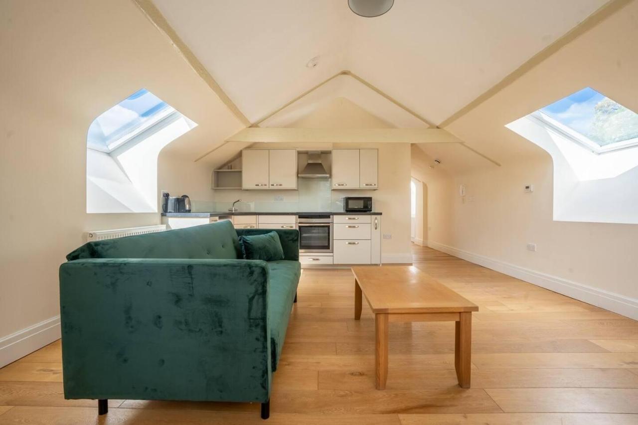 Apartment Charming 1-bed Loft In Caerleon *