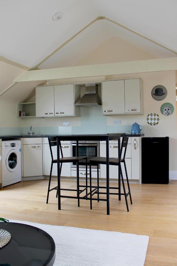 Charming 1-bed Loft In Caerleon Apartment