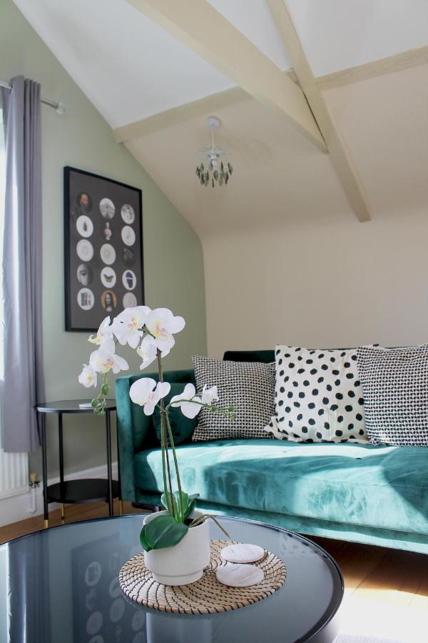 Charming 1-bed Loft In Caerleon Apartment